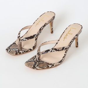 NWT Lulus snakeskin pumps
